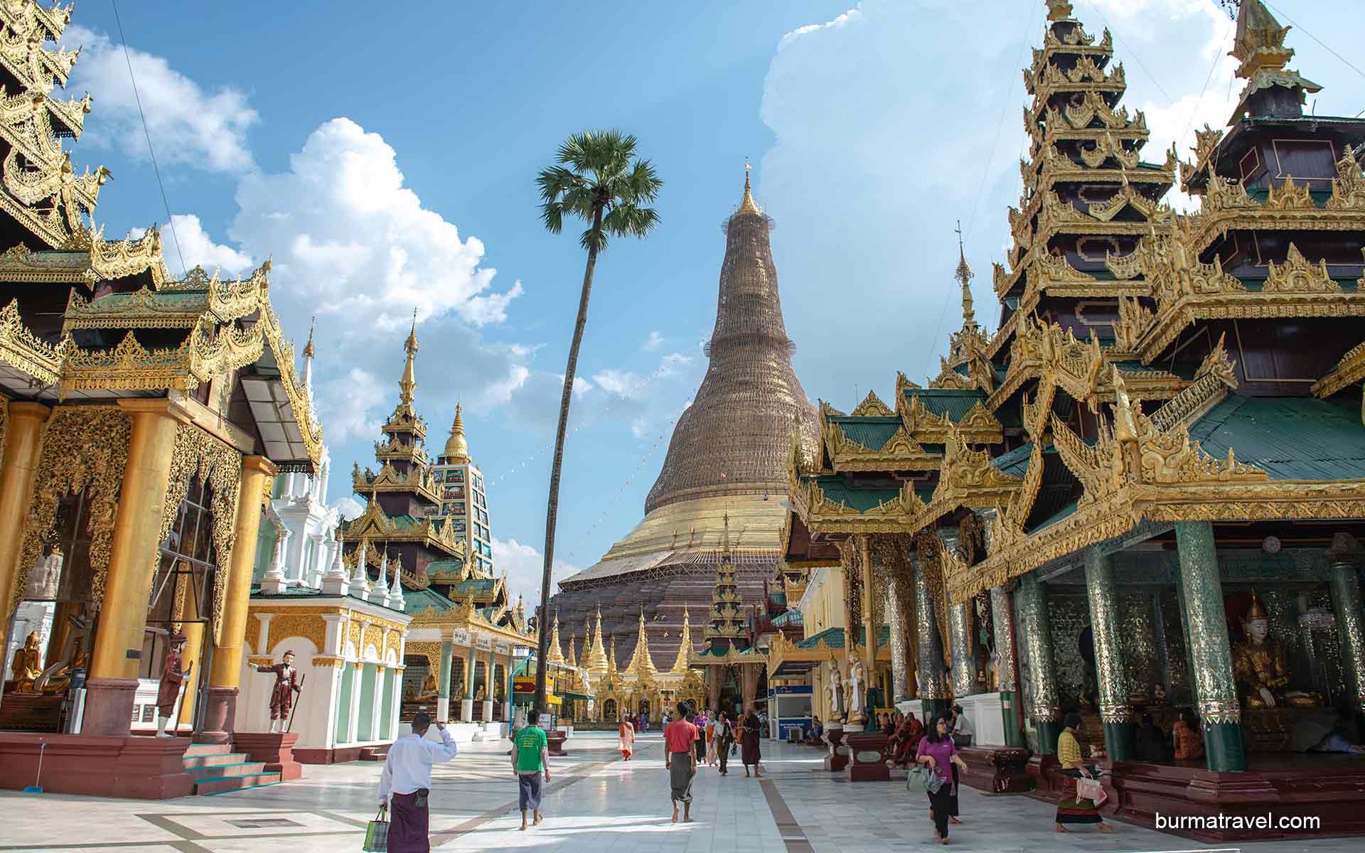 Shwedagon Pagoda or Shwedagon Zedi Daw